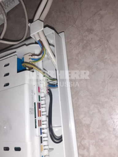 Ремонт и замена электронных модулей управления, блоков инвертора, плат индикации холодильников Либхер