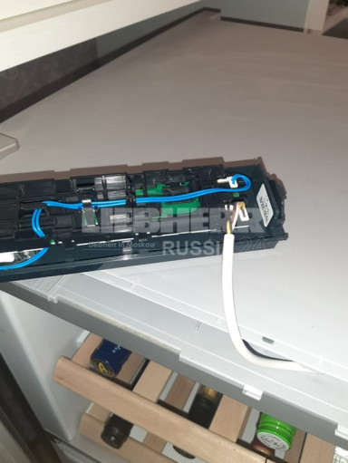 Ремонт и замена электронных модулей управления, блоков инвертора, плат индикации холодильников Либхер